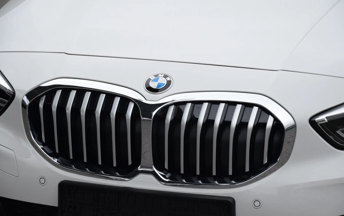 BMW Seria 1 cena 159500 przebieg: 4000, rok produkcji 2023 z Stąporków małe 379